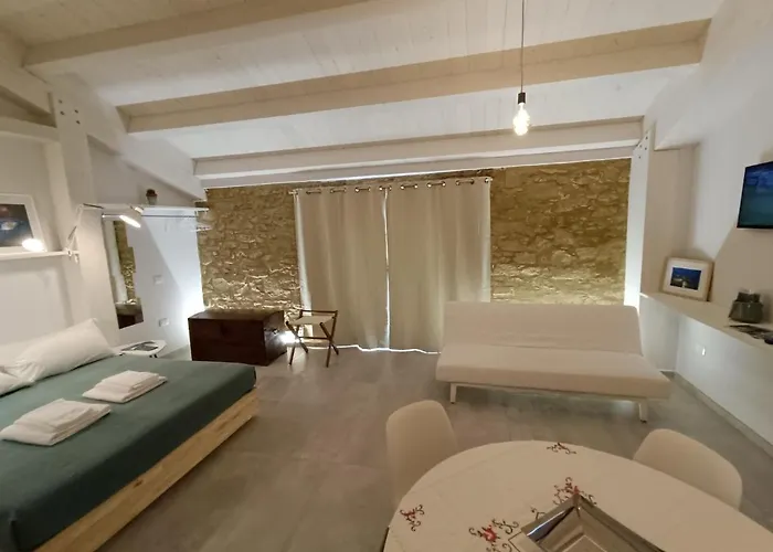 Oh Quant'e' Bella L'acquabella オルトーナ